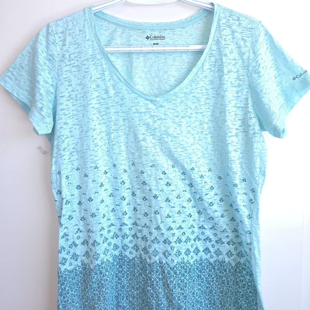 Columbia Women's Aqua Patterned Short Sleeve Tee